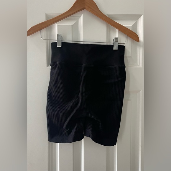 Bo + Tee Size Small Game On Ribbed High-Waisted Shorts in Black - Picture 7 of 13